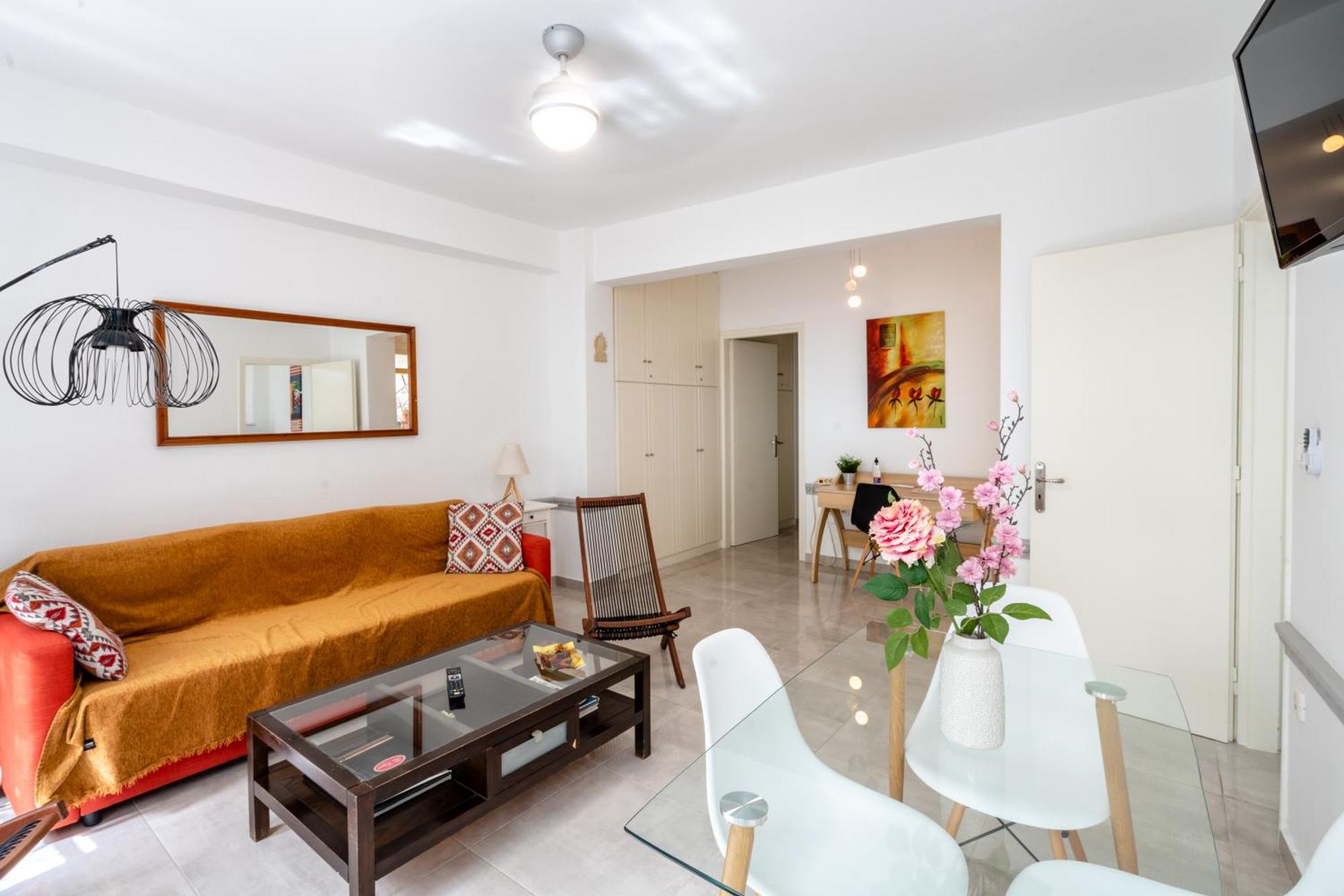 Psiri Gem From In Vivo Apartments- Spacious 1St Floor Apartment With Balcony In Athens' Historic Center Kültér fotó