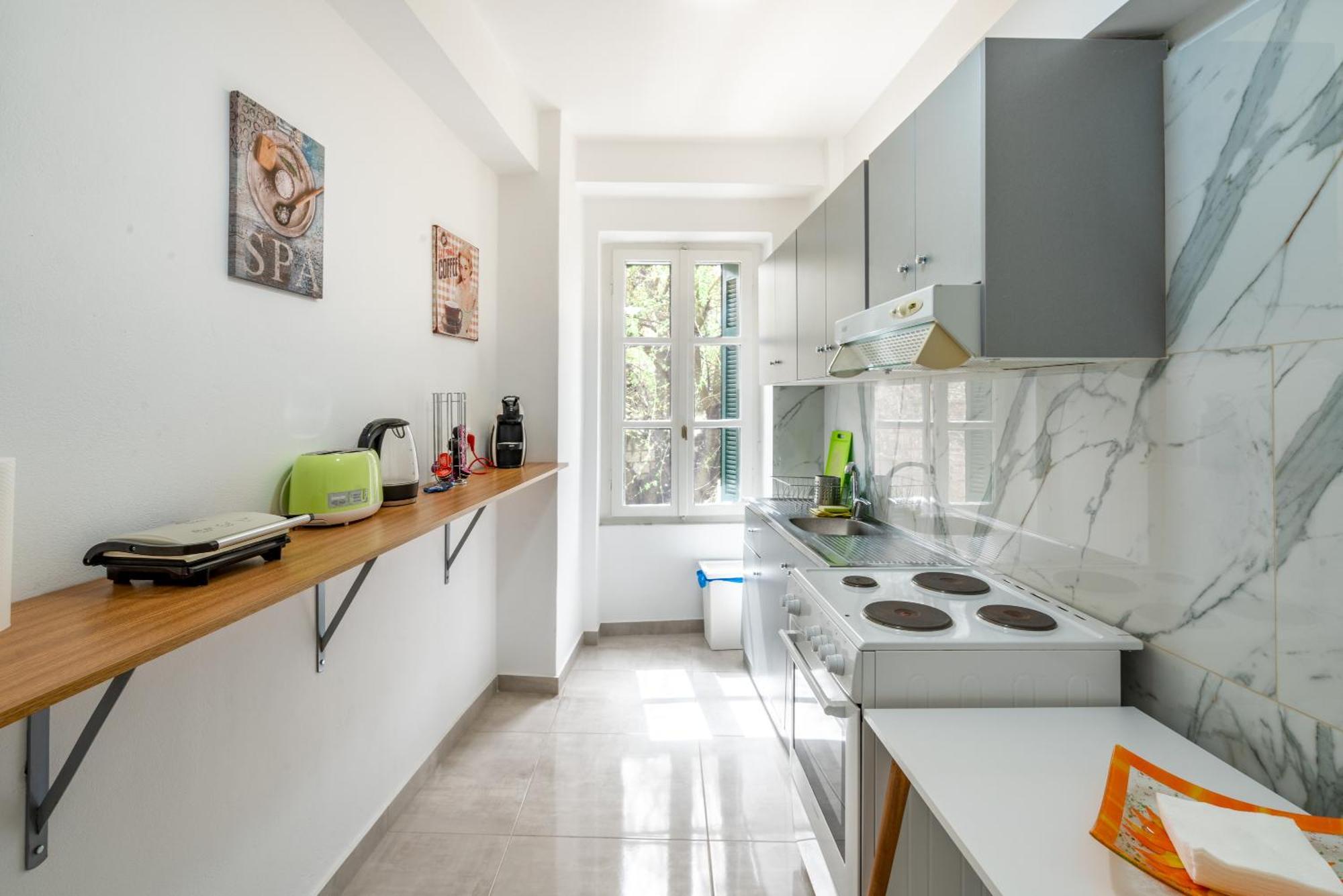 Psiri Gem From In Vivo Apartments- Spacious 1St Floor Apartment With Balcony In Athens' Historic Center Kültér fotó